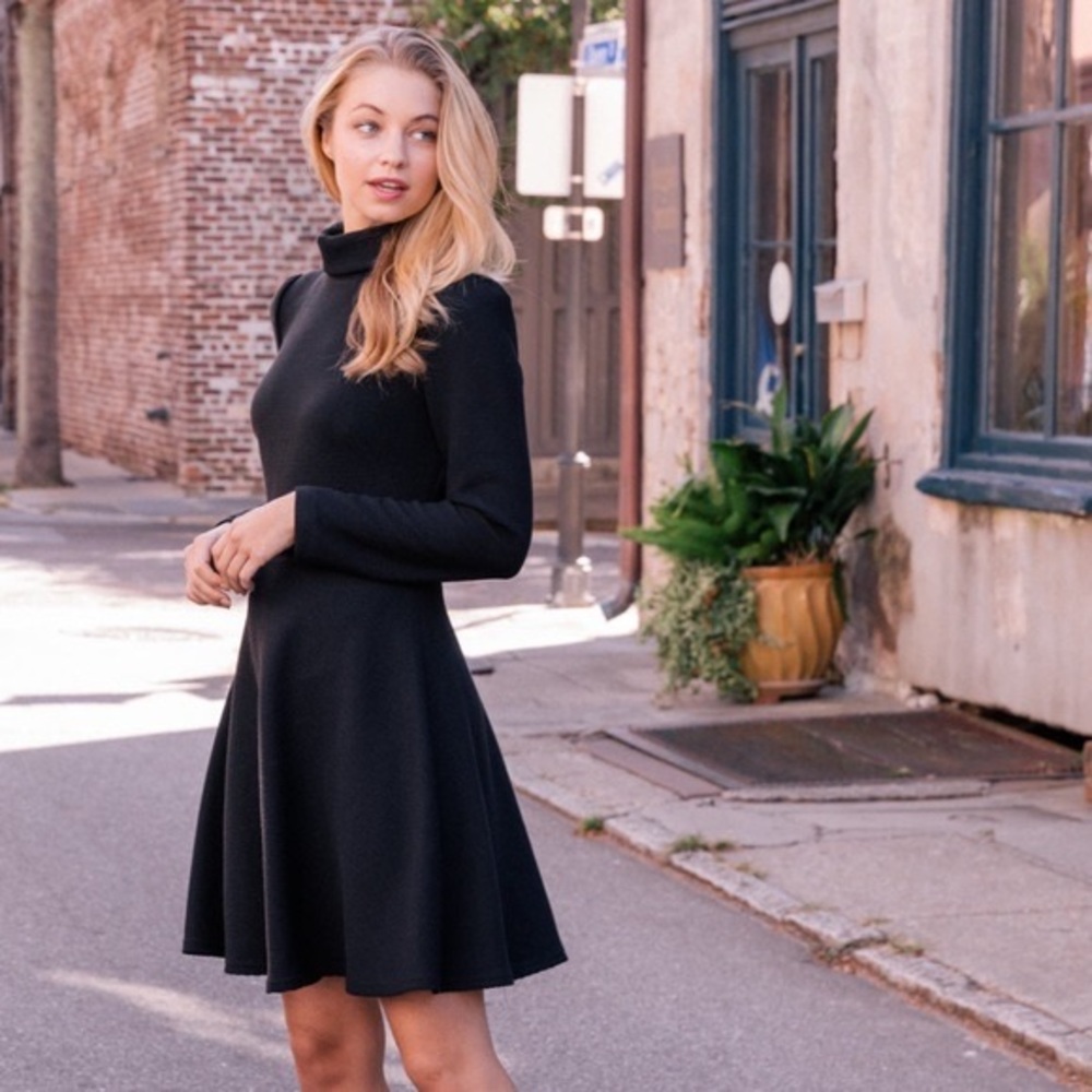 NWT GMG Harlow Black Mock Neck Dress Long Sleeve Ribbed 00